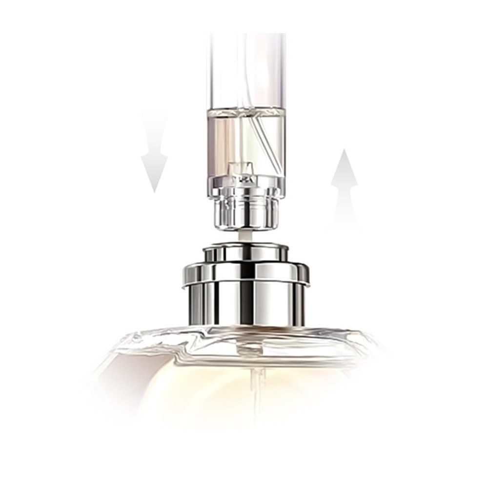 Refilling the atomiser from a perfume bottle
